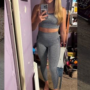 Gymshark bundle: Matching Leggings and Bra Size S